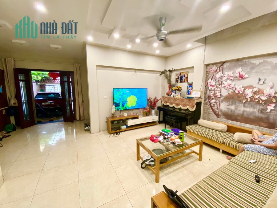 Bán Tòa nhà VP XÃ ĐÀN Vỉa hè, đường 7M, mới kính kong 52m2, Giá 14.8 Tỷ.