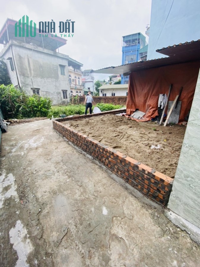 Bán 40m đất lô góc phố Phúc Lợi, Long Biên, giá 2 tỷ hơn.