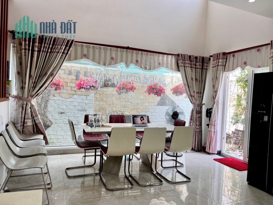 Biệt thự khu dân cư cao cấp Gia hòa phước long B, diện tích 133m đúc 3 lầu giá tốt