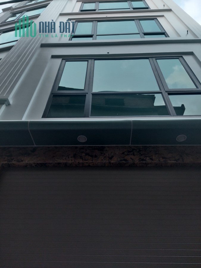Bán nhà Chùa Bộc dt 50 m x 5 t mt 6 m ô tô cách 20 m giá 6,9 tỷ