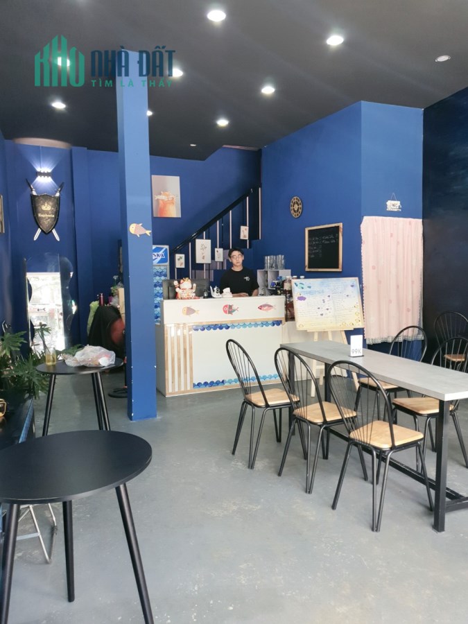 Cho thuê hoặc sang nhượng mặt bằng kinh doanh góc 2 mặt tiền Quận 10