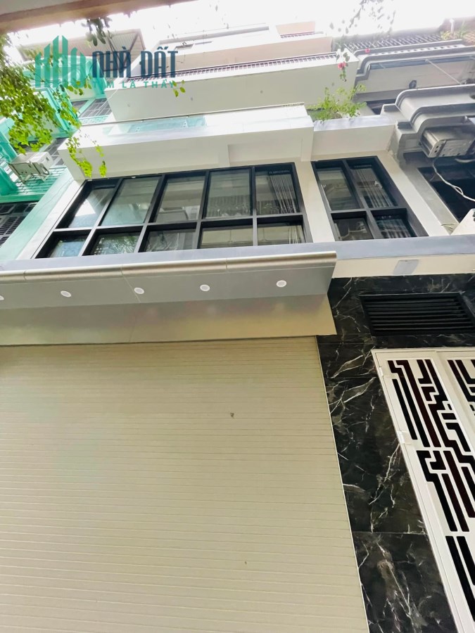Bán nhà Phùng Chí Kiên, Cầu Giấy, Phân Lô, Gara , 60m2, MT: 6.5m. Giá 11,2 tỷ
