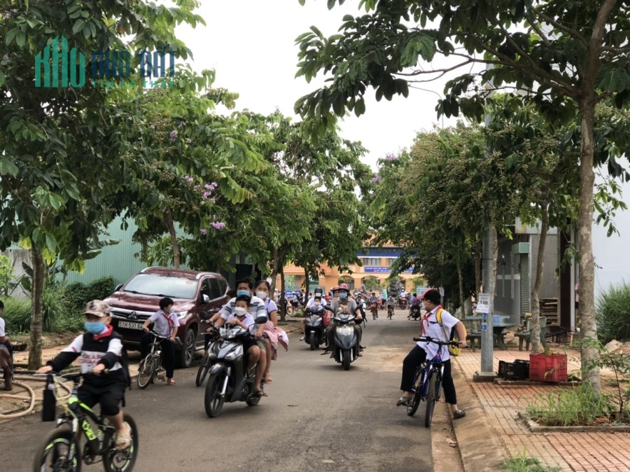 BÁN ĐẤT THỊ TRẤN DẦU GIÂY, ĐỐI DIỆN TRUNG TÂM HÀNH CHÍNH HUYỆN