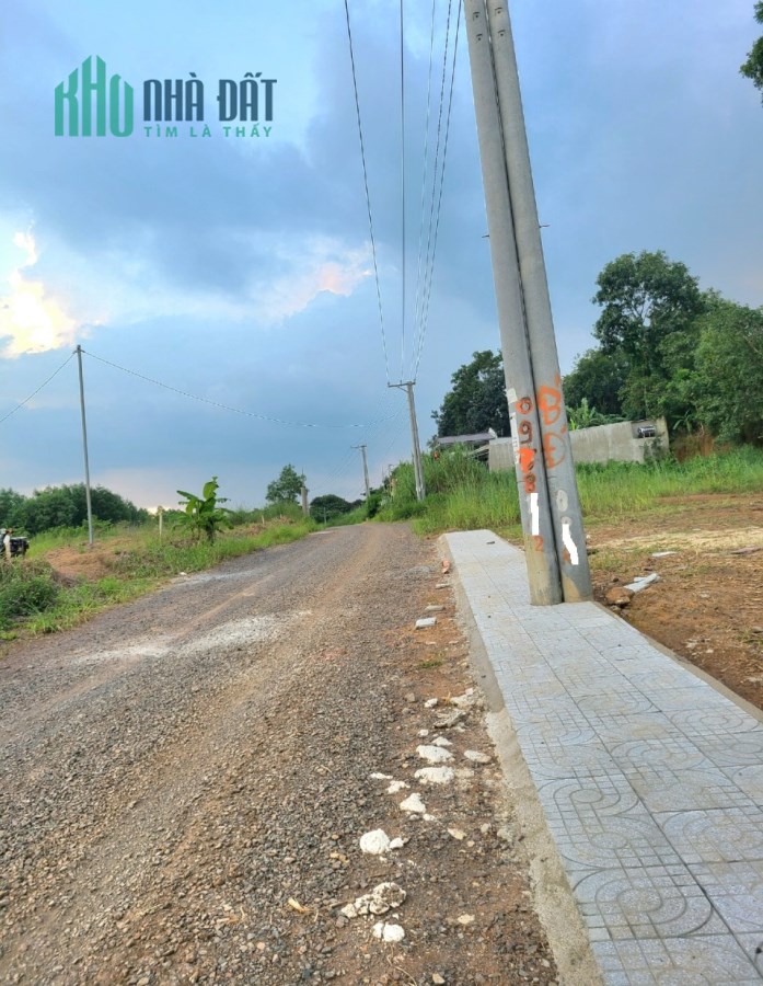 CẦN BÁN 270M2 ĐẤT THỔ CƯ (10x27), NGAY KCN DẦU GIÂY, CÓ THỂ XÂY TRỌ