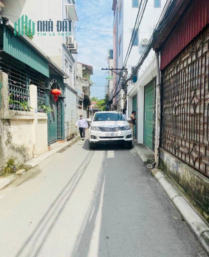 Còn sót lại Thửa đất Hiếm đẹp tại Ngọc Thụy, DT: 37m, ô tô vào tận đất, vị trí đắc địa