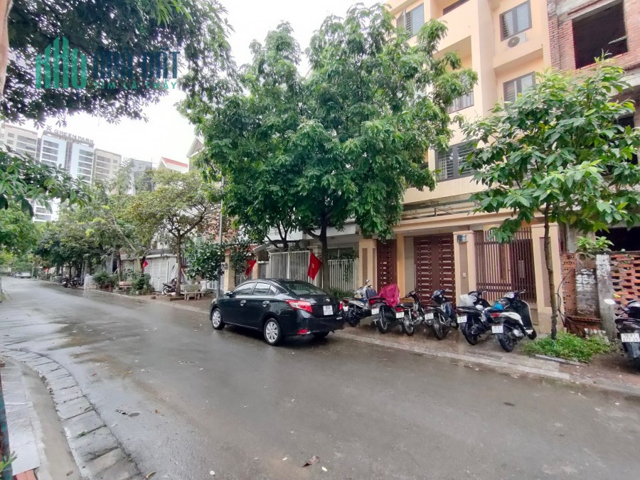 Biệt thự vườn KĐT Việt Hưng 120m2 hàng xóm Vinhome chưa tới 20 tỷ