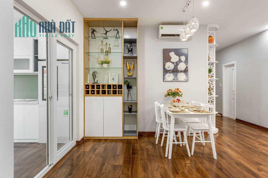 Bán nhanh căn hộ 3 Ngủ 106m2 chỉ 2,7 TỶ, Ở NGAY, đã có SỔ HỒNG, trung tâm Hà Nội