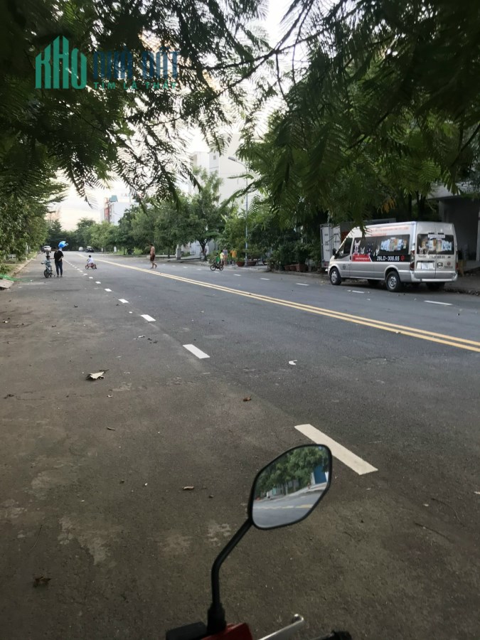 Lô đất mặt tiền đường D1 khu dân cư Nam long diện tích 90m, khu tiềm năng