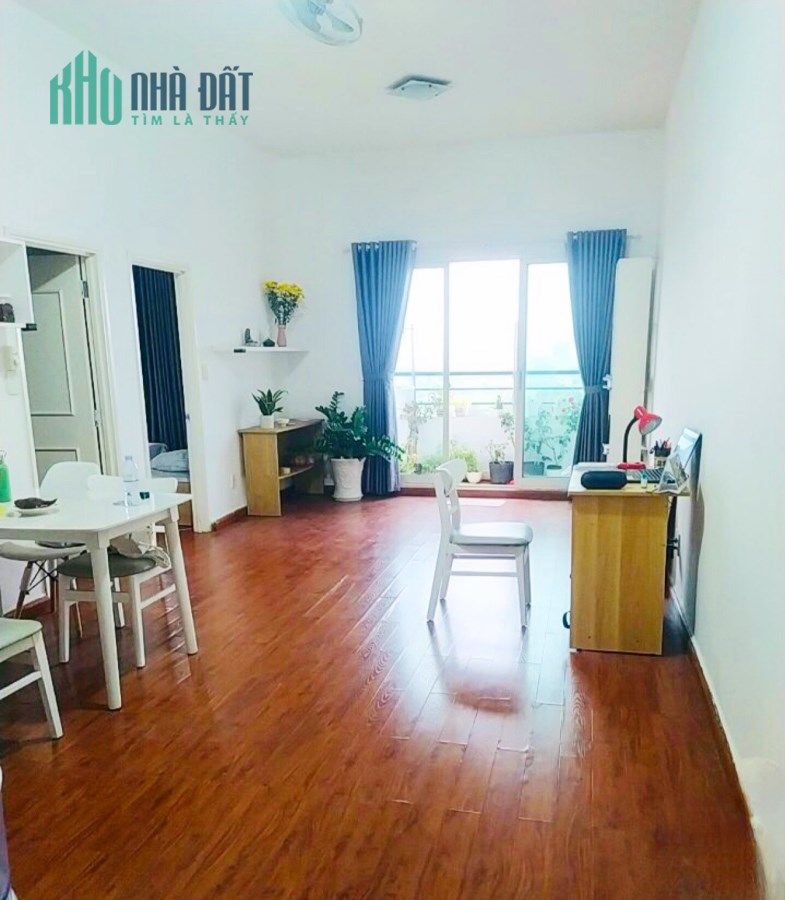Chính chủ bán gấp căn hộ 2PN, nội thất còn mới chỉ 1.55 tỷ