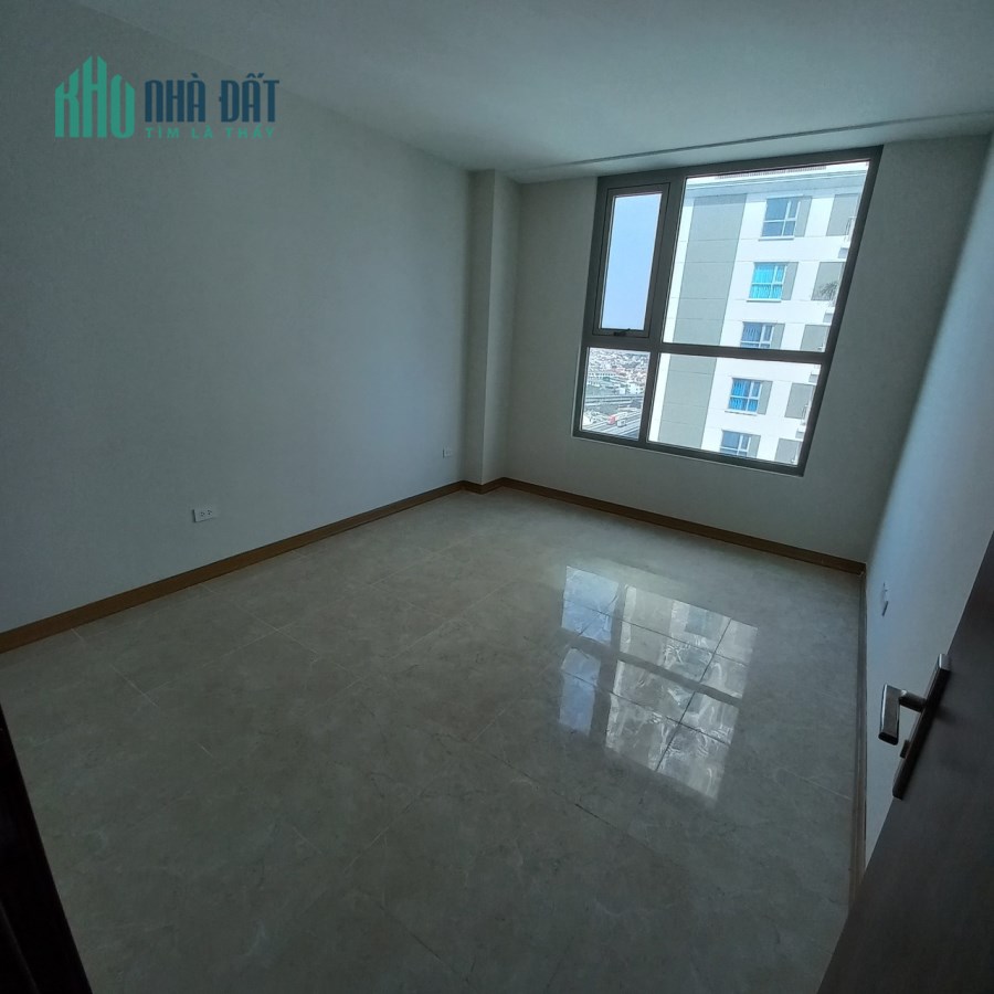 Chính chủ bán căn góc tòa B chung cư Ia20 Ciputra. Diện tích 107m, 3 ngủ, view nội khu.