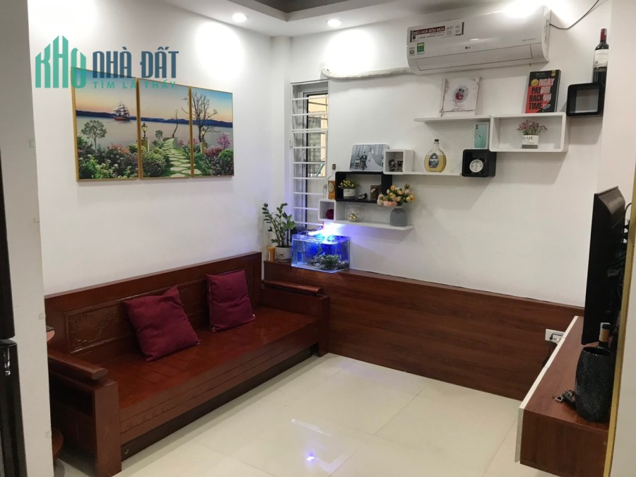bán căn hộ 35m2 phạm Văn Đồng gần cv Hòa Bình đủ đồ