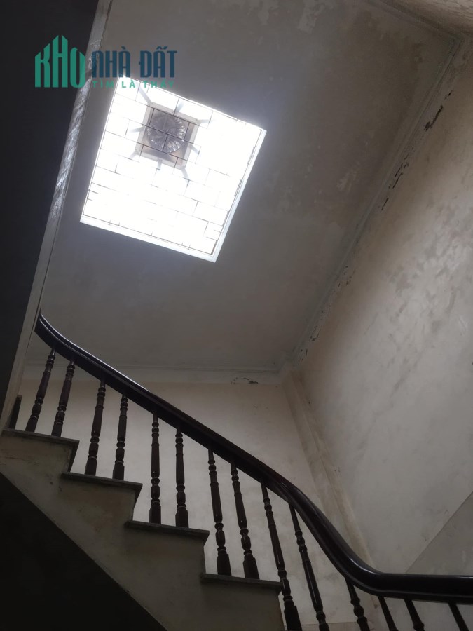 Hiếm 3 Tầng- Giá tròn 2 tỷ- Diện tích quá rộng 42,4m2