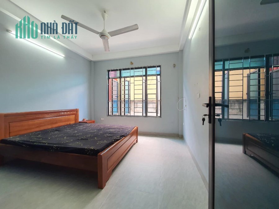 Nhà rộng ở sướng tại Thanh Trì 80m 4 tầng, oto đỗ trong sân, nhỉnh 4 tỷ
