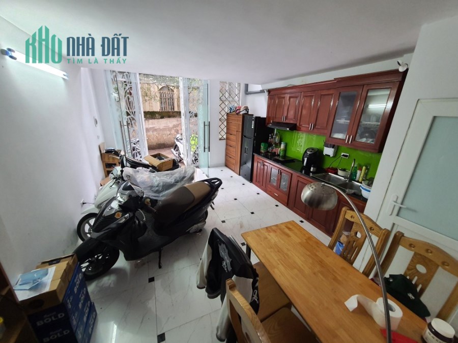GIA ĐÌNH CẦN BÁN NHÀ PHƯỜNG NGỌC HÀ, Ở NGAY, 33M2, 4M, CHỈ 4.75 TỶ
