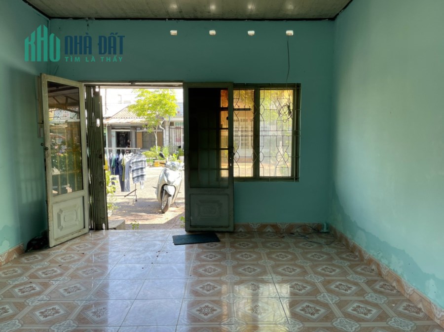 Nhà mặt tiền đường 13 phước bình diện tích 85m khu vip