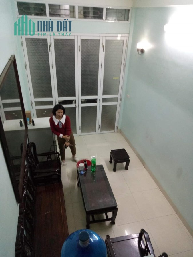 Bán nhà Chùa Hà, 3 phút ra hồ Nghĩa Tân, 30m2, 2tỷ9