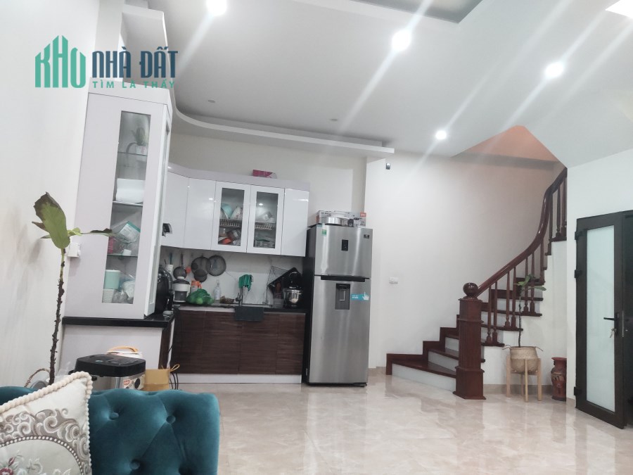Bán nhà phố Chùa Bộc,Thái Hà dt 50m2 x 5 t mới tinh giá 6,9 tỷ
