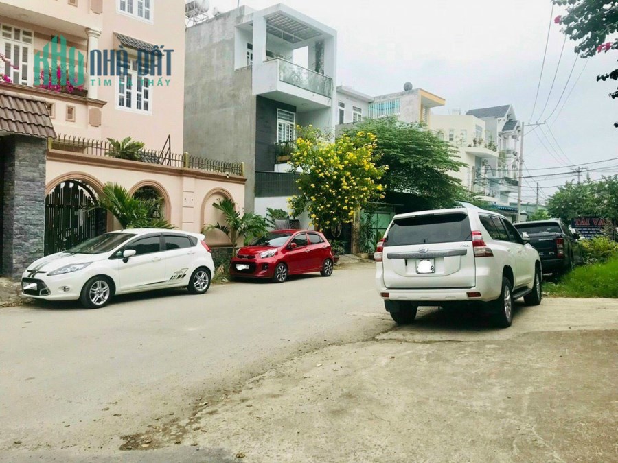 Lô đất mặt tiền hẻm 175 đường 2 tăng nhơn phú B, diện tích 62m tiện kinh doanh