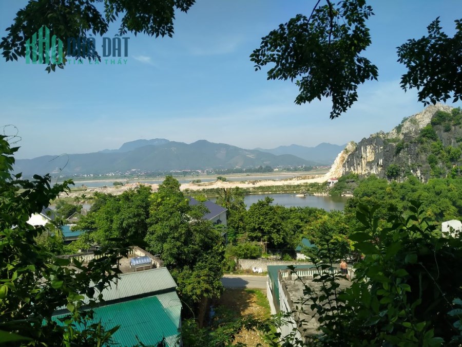 Bán lô đất mặt đường tỉnh lộ, 302m2 chỉ 800 triệu, view sông Đà, view núi, view hồ đẹp