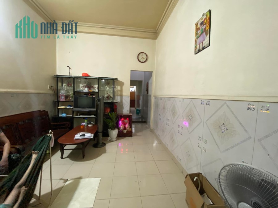 Bán gấp nhà 79m2, 4x19, giá chỉ 5,5 tỷ còn TL, Bùi Minh Trực, 0906993584 (Đạt, 34t)