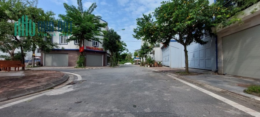 Chính chủ cần bán mảnh đất hơn 70m2 ngay trung tâm Long Biên- Hà Nội