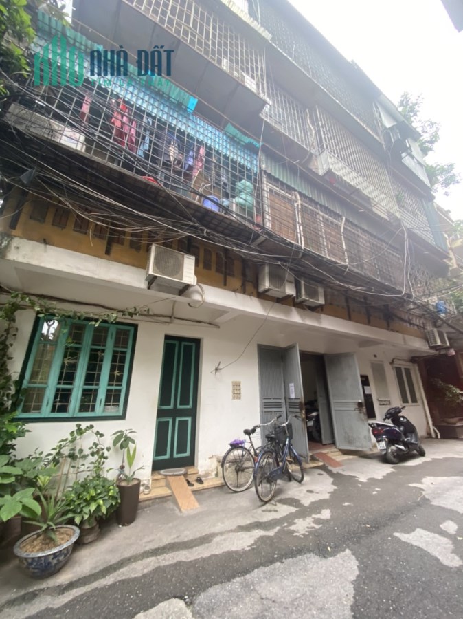 Căn nhà 30m2 tại Ba Đình cần tìm chủ mới vừa ở vừa cho thuê