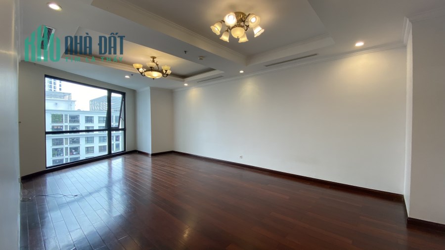 Bán nhanh CH cao cấp Royal City- 130m-view nội khu-giá tốt 6.x tỷ-Lh:0903409420