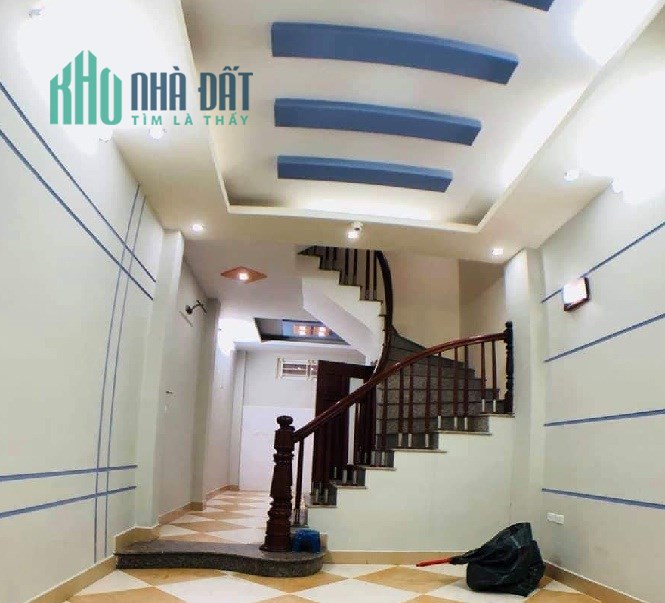 Cần bán gấp CH tập thể Vĩnh Hồ giá 1,95 tỷ, 60m2, tầng 3, ở luôn