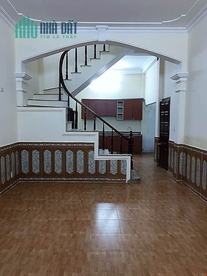 Bán nhà Sau mặt phố Nguyễn Khắc Nhu giá 2.98 tỷ, 22mx4T, ôto đỗ cạnh