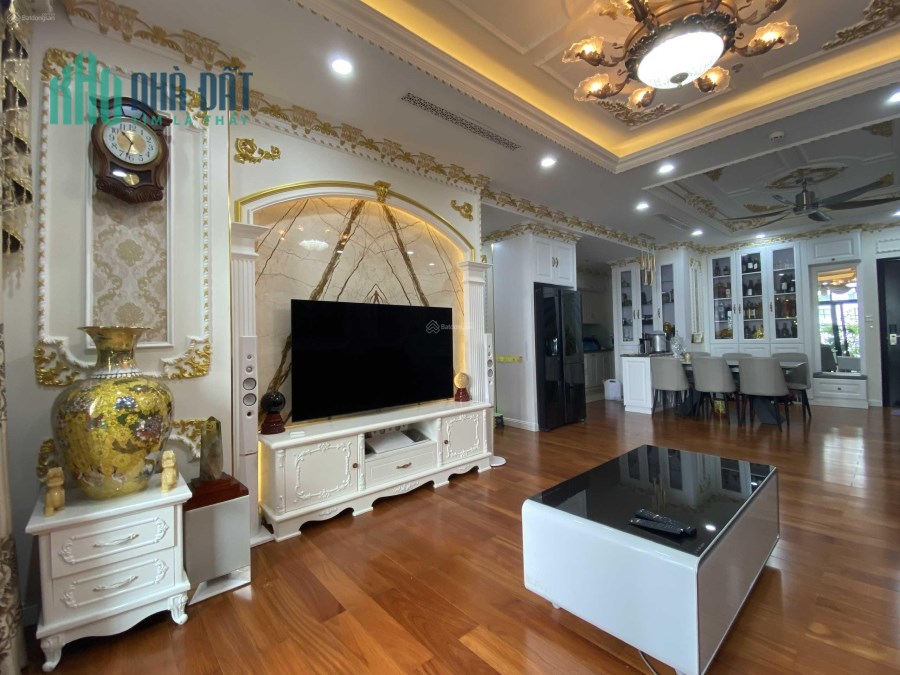🌈Cần bán nhanh CH R4 Royal City 104m-2PN-bc Đông Nam-Lh: 0903409420