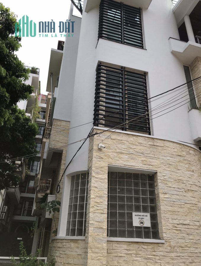 Chính chủ nhờ bán gấp căn nhà mặt phố Tôn Thất Thiệp quận Ba Đình Hà Nội