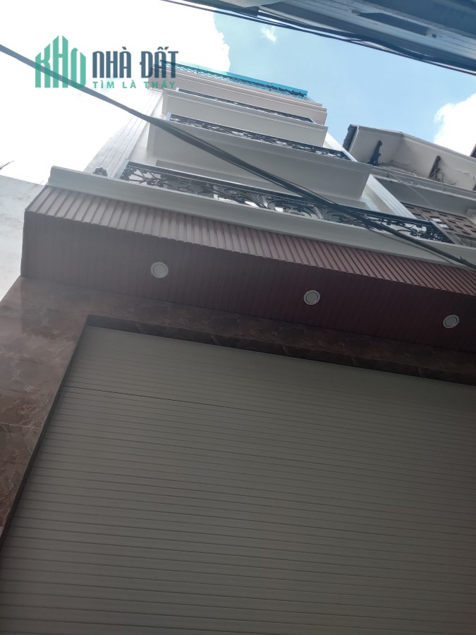 Bán nhà 7 tầng mới xây thông sàn dt 60 m ngõ ô tô 7 chỗ vào giá 17 tỷ