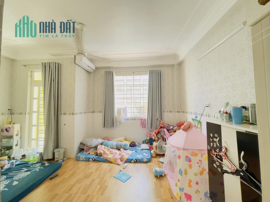 Bán nhà Huỳnh Thiện Lộc, 3 tầng, nhà đẹp, cách MT 5m, 0763801388.