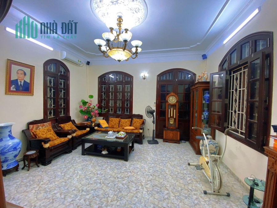 Bán nhà Phố ĐẶNG VĂN NGỮ ĐỐNG ĐA Vỉa hè 3 Ô tô tránh 90m2, Mt 9M, Giá 28 Tỷ.