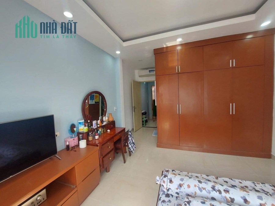Bán nhà Bình Thạnh 20m ra mặt tiền 60m2 full nội thất chỉ 8.2 tỷ
