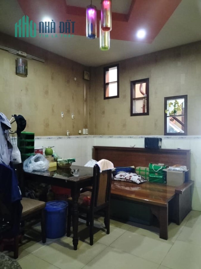 Cách Mạng Tháng 8 Ngang 7.6M dài 22M 165M2 1 đời chủ giá 17 Tỷ