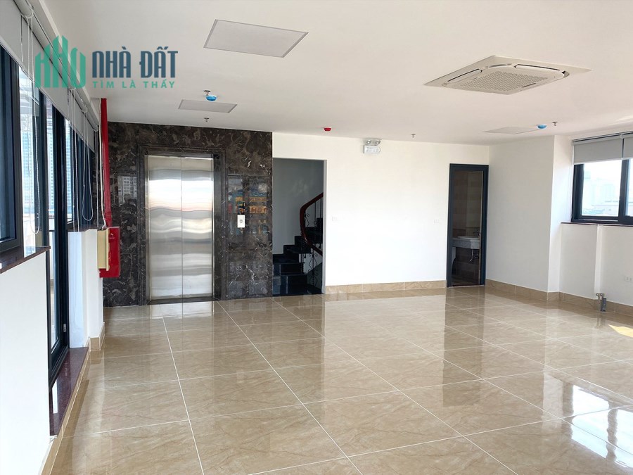 Chính chủ bán nhà 9 tầng MP Hoàng Văn Thái - Tô Vĩnh Diện. DT 100m²lô góc, giá 36.5 tỷ