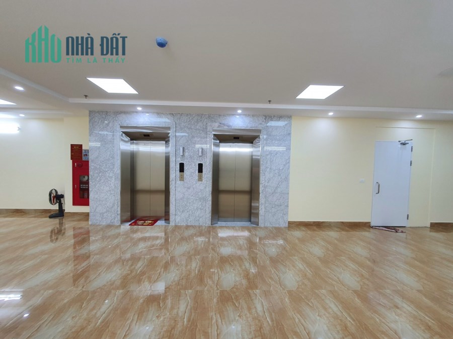 Bán tòa nhà 9 tầng lô góc MP Tô Vĩnh Diện - Thanh Xuân, cho thuê 80 tr/tháng. DT 93m2, 37 tỷ