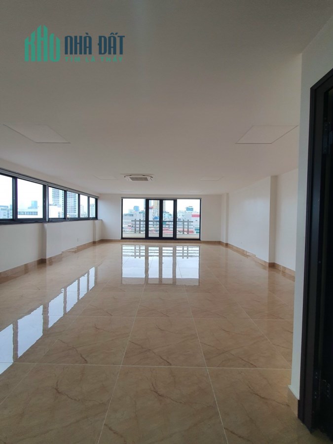 Bán gấp tòa nhà VP 7 tầng xây mới KĐT Yên Hòa, DT 112m2, MT 10.5m. Giá 42 tỷ