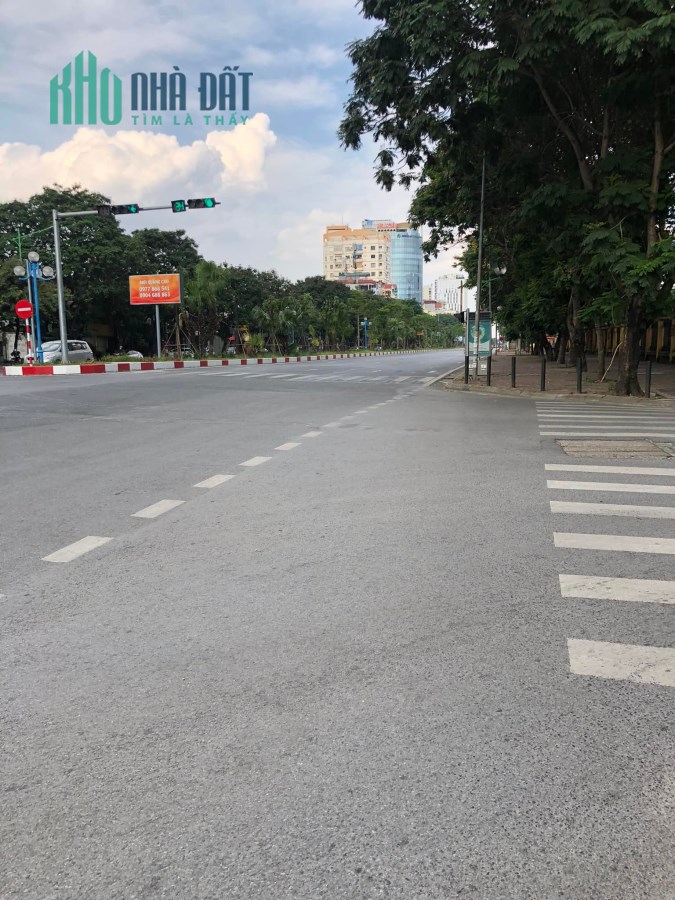 BÁN ĐẤT VÀNG, CỰC HIẾM, TRUNG TÂM THÁI THỊNH, 57M2, Ô TÔ VÀO, NHỈNH 9 TỶ.