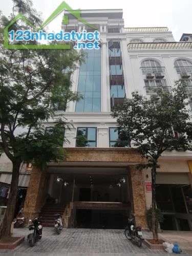 Bán toà nhà văn phòng 8 tầng cao cấp mặt phố ngã tư Vạn Phúc