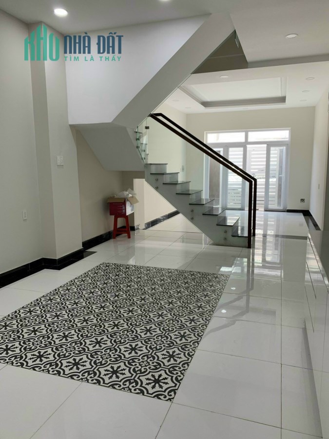 Bán nhà An Dương Vương, phường 6, quận 6, giá 8 tỷ, diện tích 44m.