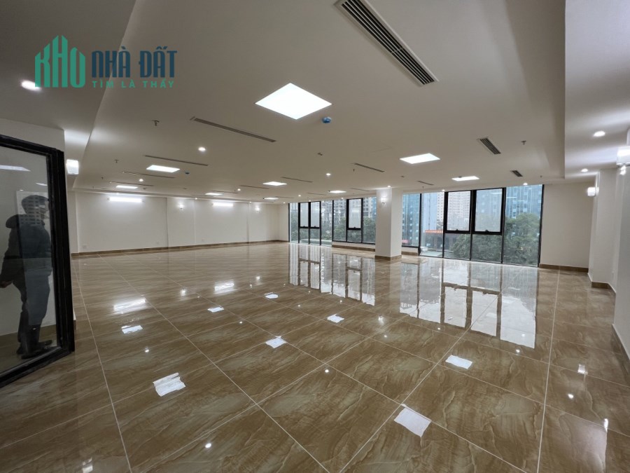 Cho thuê toà văn phòng 10 tầng hạng A tại Duy Tân- phường Dịch Vọng Hậu- Cầu Giấy - Hà Nội.
