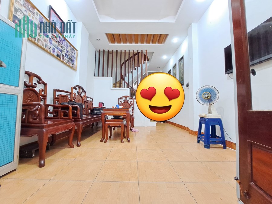 Chính chủ cần thanh khoản nhanh Nhà Thọ Am - Liên Ninh 49m 3 tầng, gần oto, 2.59 tỷ