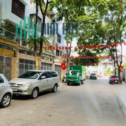 Bán nhà phân lô, Phúc Diễn, Từ Liêm, 125m, Cấp 4, MT 6m,  Ô TÔ, KINH DOANH, nhỉnh 8 tỷ .