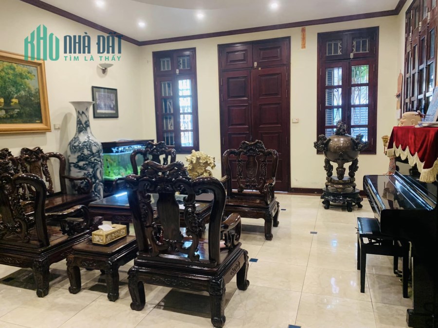 Biệt Thự Thái Hà Đống Đa HN. 250m2 4T MT7.5M 60 tỷ 0979312111