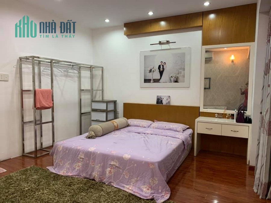 Chính chủ bán nhà Phố Phan Kế Bính giá 5.5 tỷ, 55m , MT 5m , SĐCC