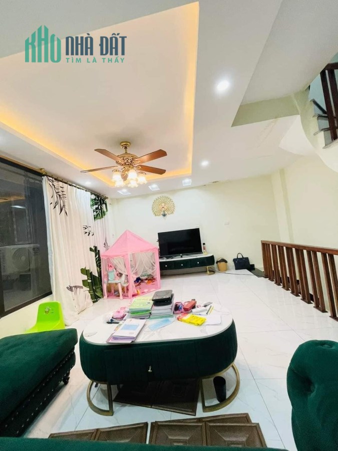 Mễ Trì, duy nhất 1  căn nhà 5 tầng full nội thất chỉ cần xách vali về ở