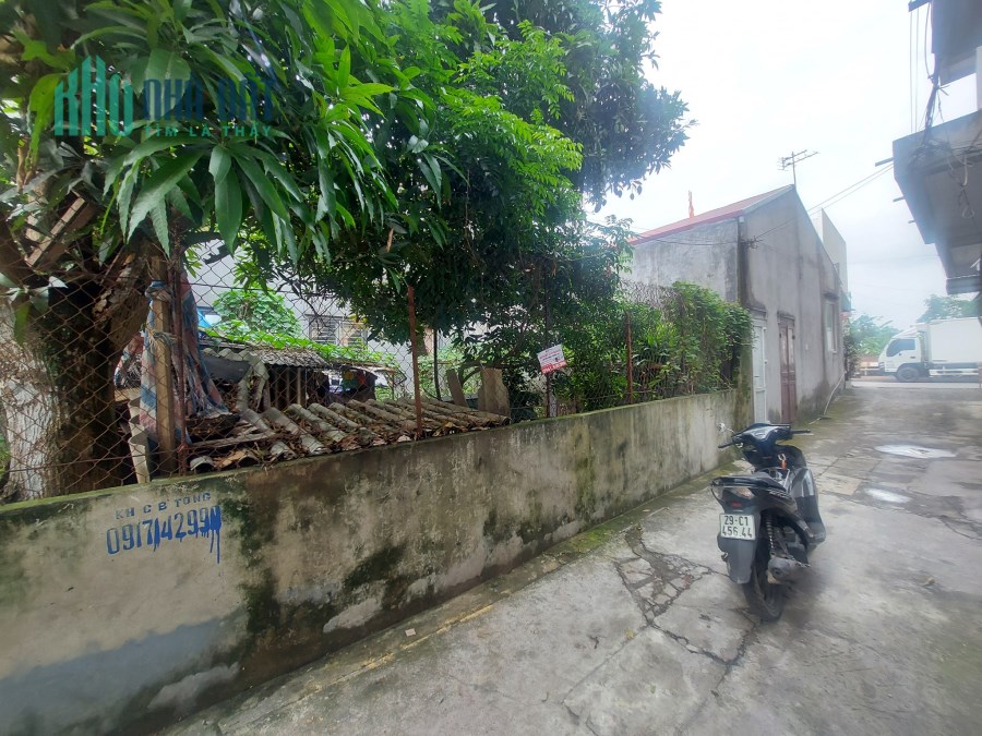 Siêu rẻ, chỉ nhỉnh 4 tỷ, đường ô tô thông, mặt tiền rộng phố Thạch Bàn, Long Biên