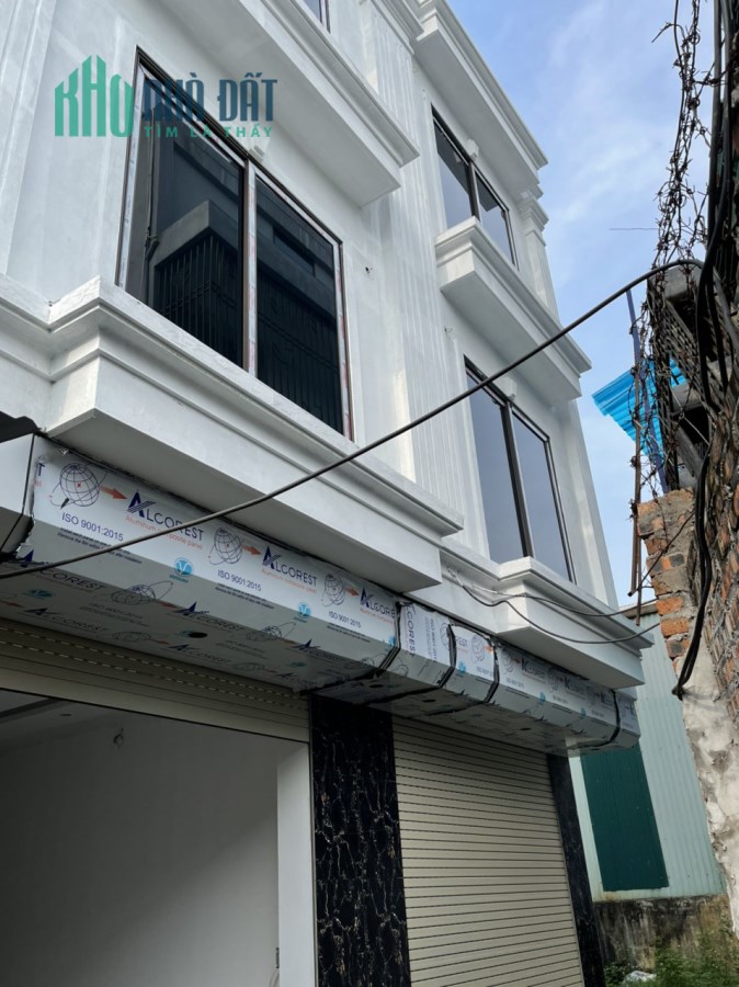 Chính chủ bán 2 căn nhà 3 tầng mới xây rộng 100m Nghĩa Lại Uy Nỗ ô tô đỗ cửa